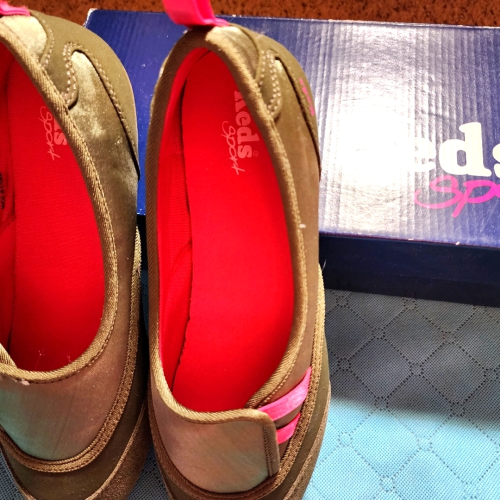 Kids flats